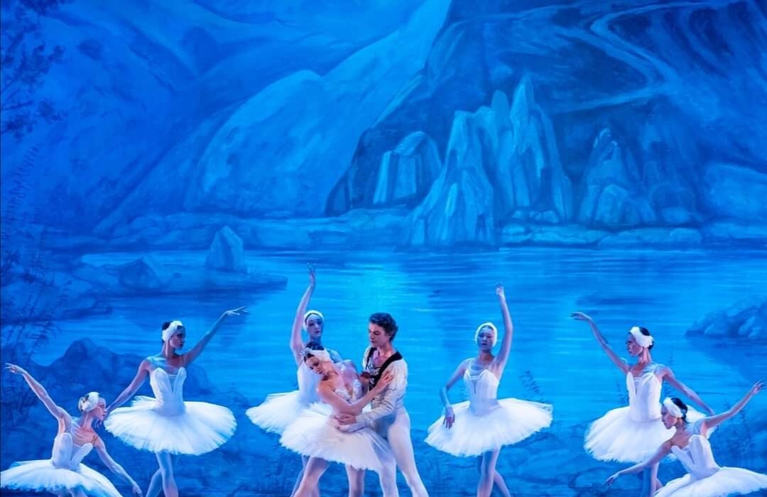 O Lago dos Cisnes Ballet São Petersburgo